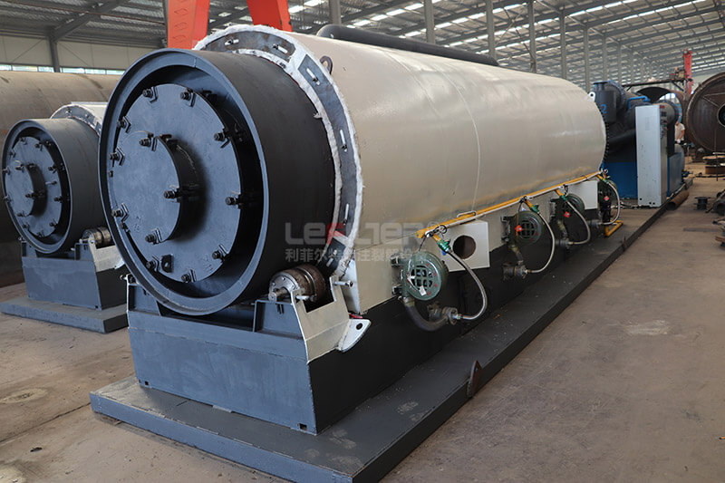 利菲爾特油泥裂解設(shè)備 (1)