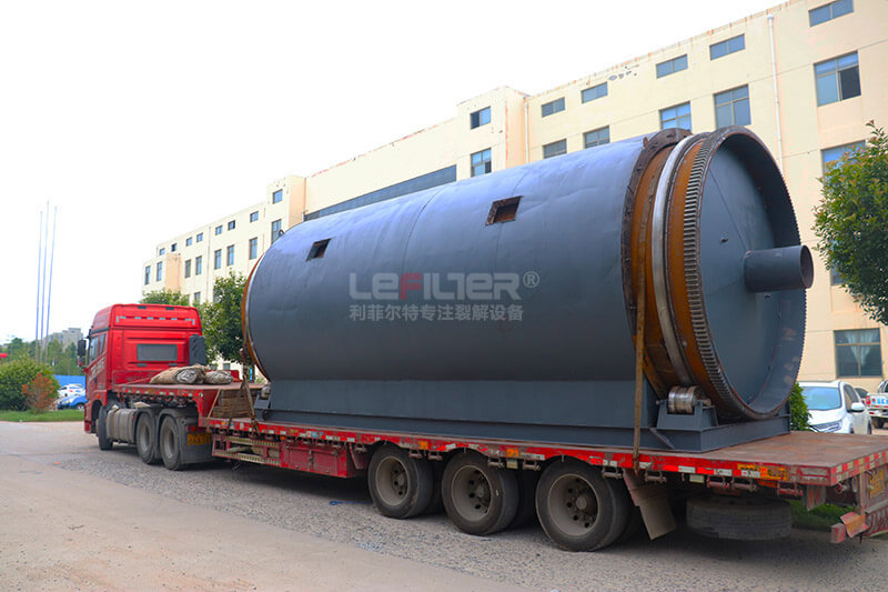 利菲爾特油泥裂解煉油設備裝車發貨 利菲爾特油泥裂解煉油設備裝車發貨