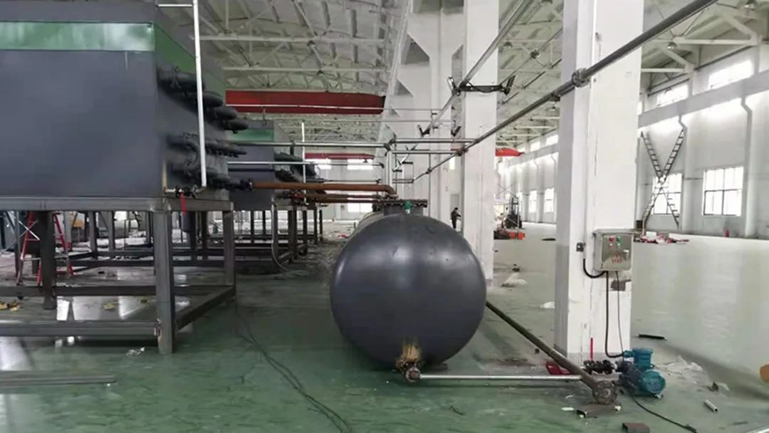 利菲爾特油泥裂解設備安裝現場 利菲爾特油泥裂解設備安裝現場